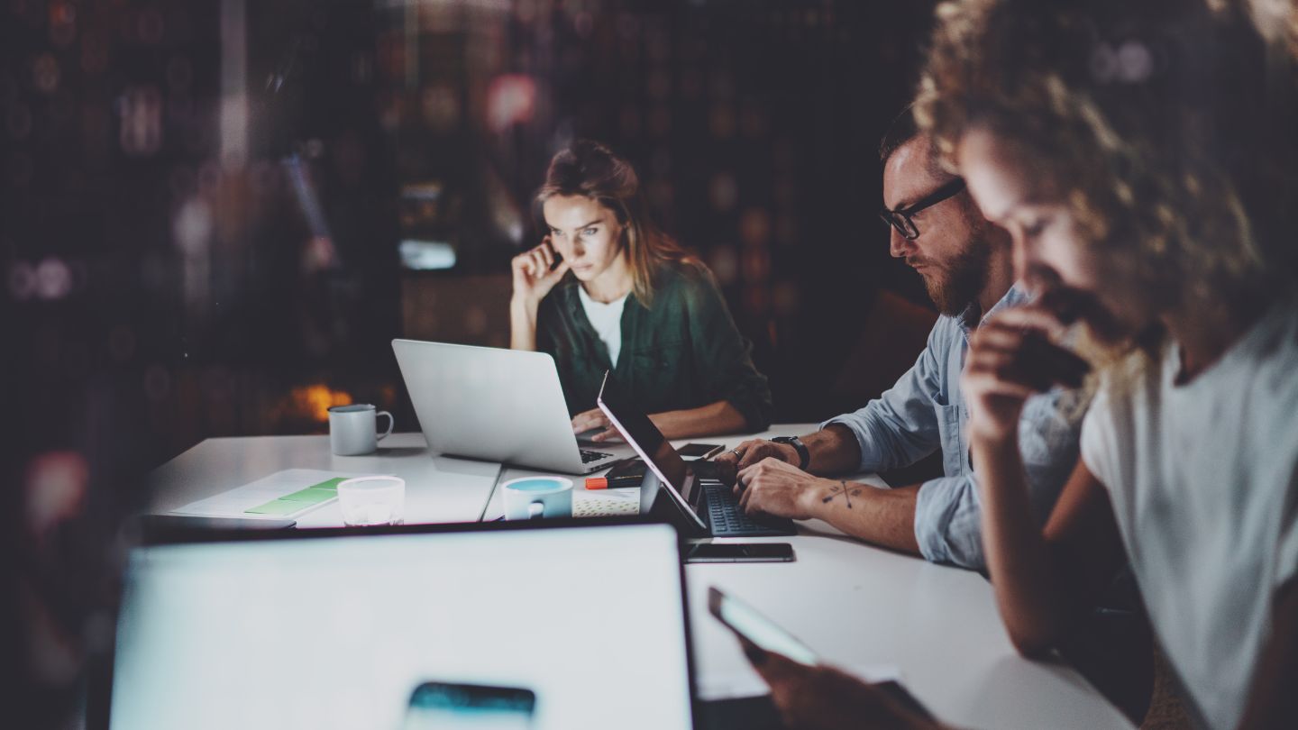 Agenturen und Beratungen